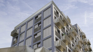 thi-cgi-ext- 14 LUTON EXTERIOR- 600
